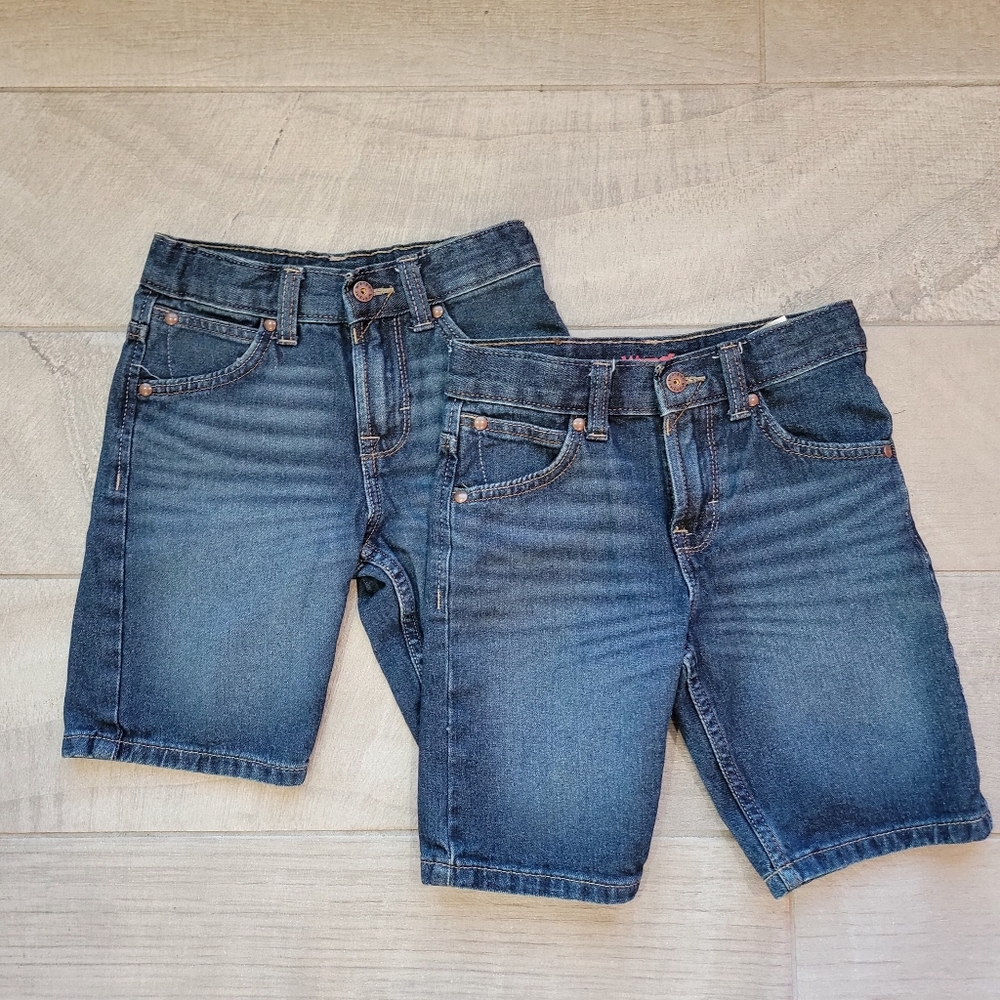 NWOT Wrangler Dark Blue Denim Jeans